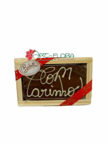 0044 Barra de chocolate em madeira com carinho.jpg